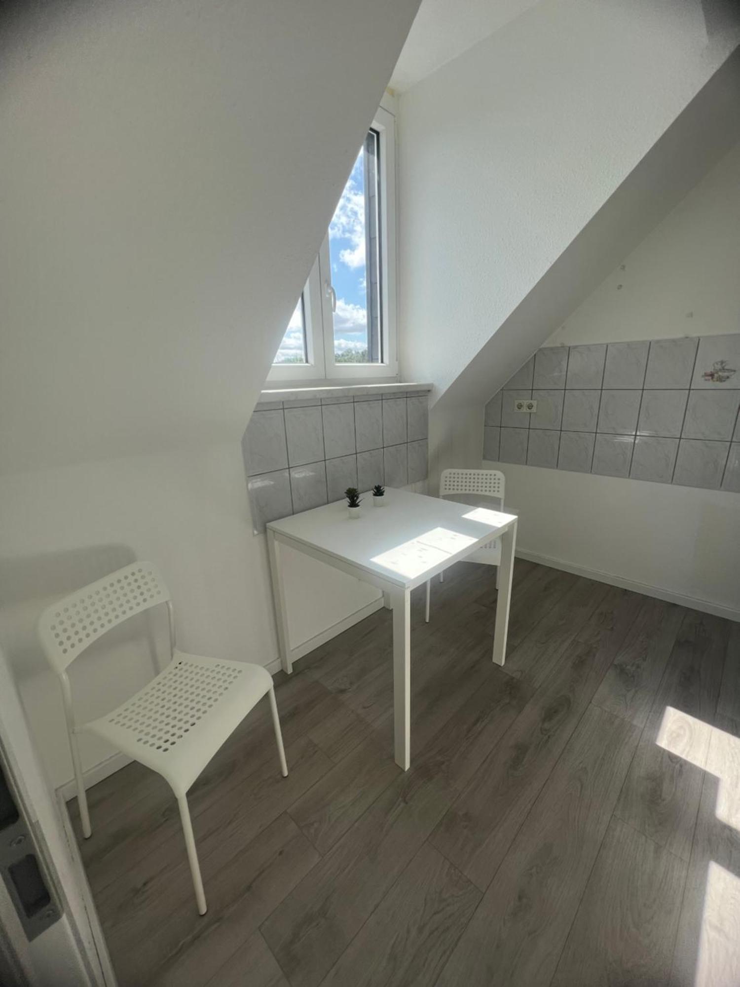 Cozy Work And Stay Pretty Home Chemnitz Exterior photo
